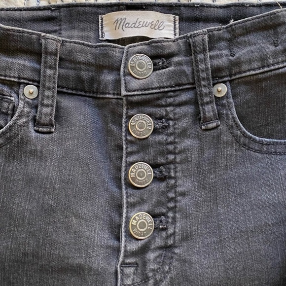 Madewell 9” Mid Rise Skinny Jean In Berkeley Black. Button-through edition. - Picture 9 of 11